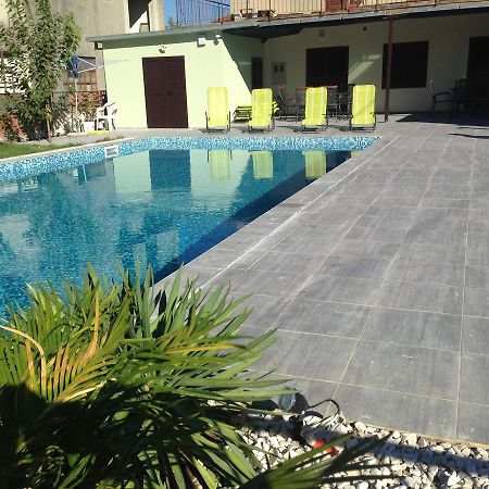 Chill Out Beach Apartments Trogir Exterior foto