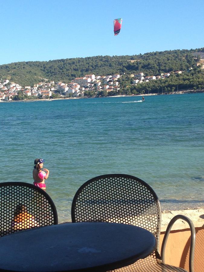 Chill Out Beach Apartments Trogir Exterior foto