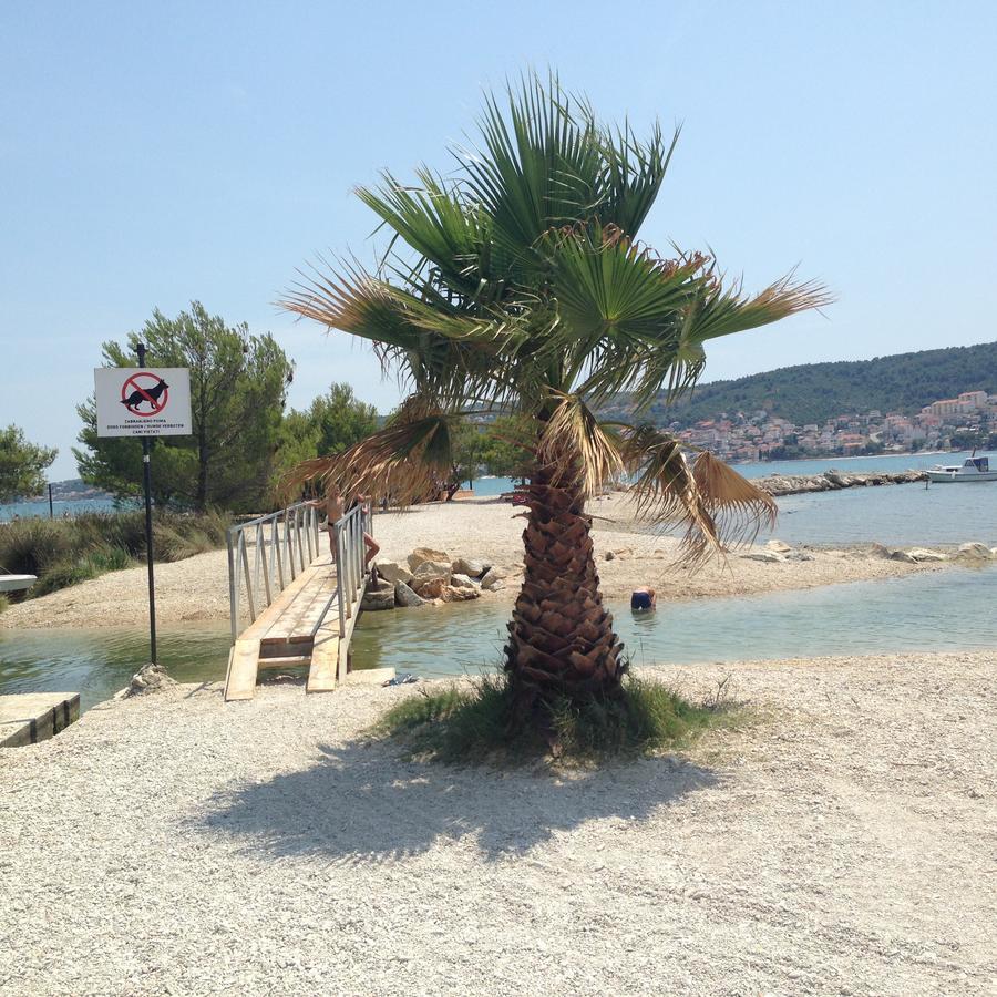 Chill Out Beach Apartments Trogir Exterior foto