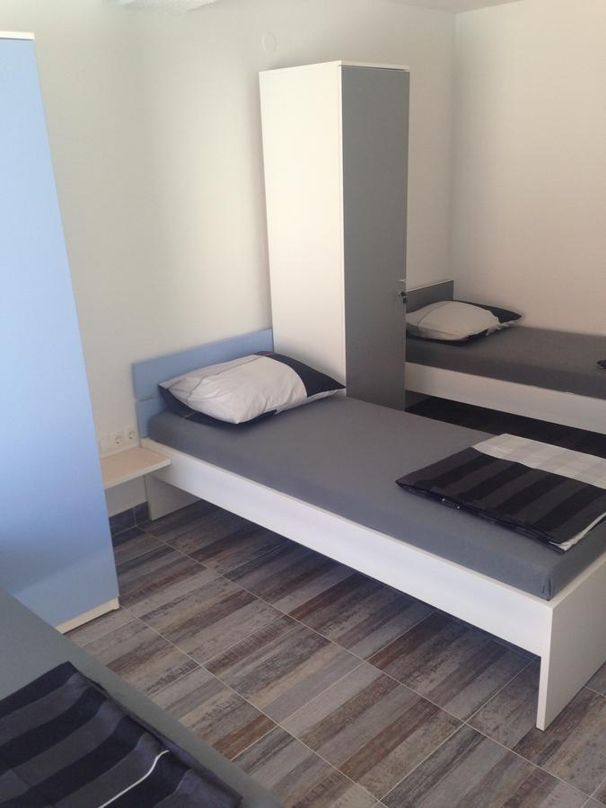 Chill Out Beach Apartments Trogir Exterior foto