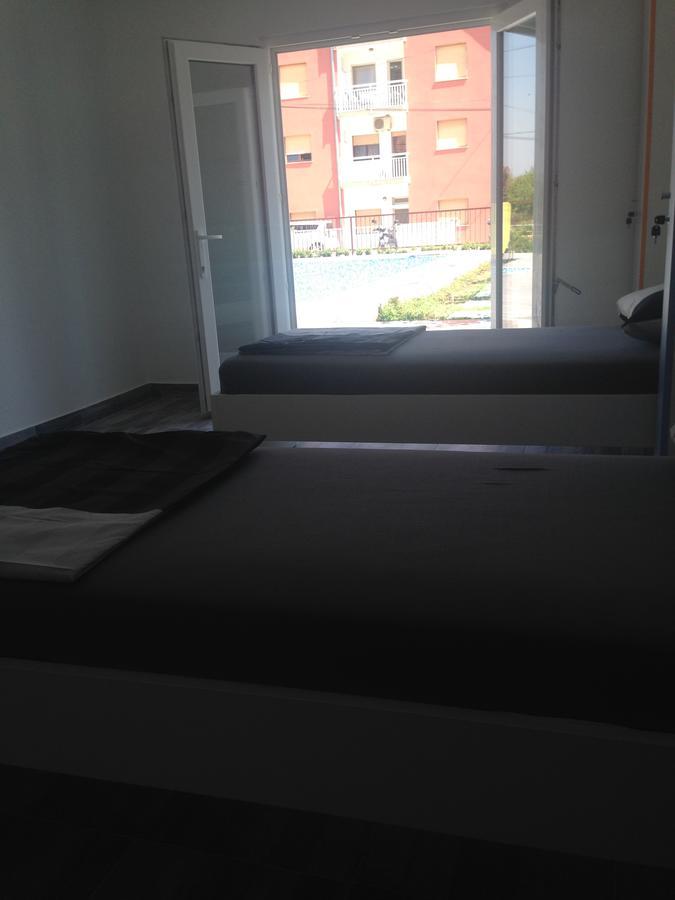 Chill Out Beach Apartments Trogir Exterior foto