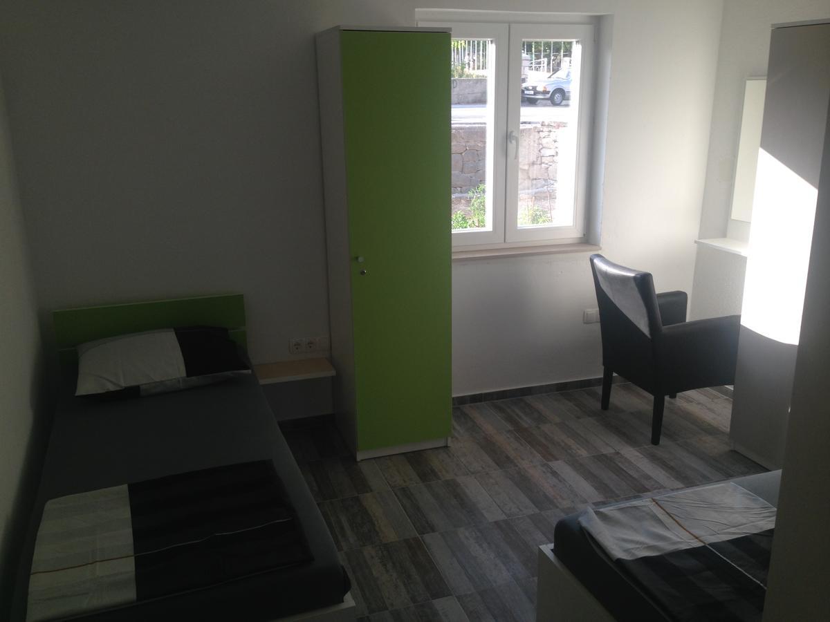 Chill Out Beach Apartments Trogir Exterior foto