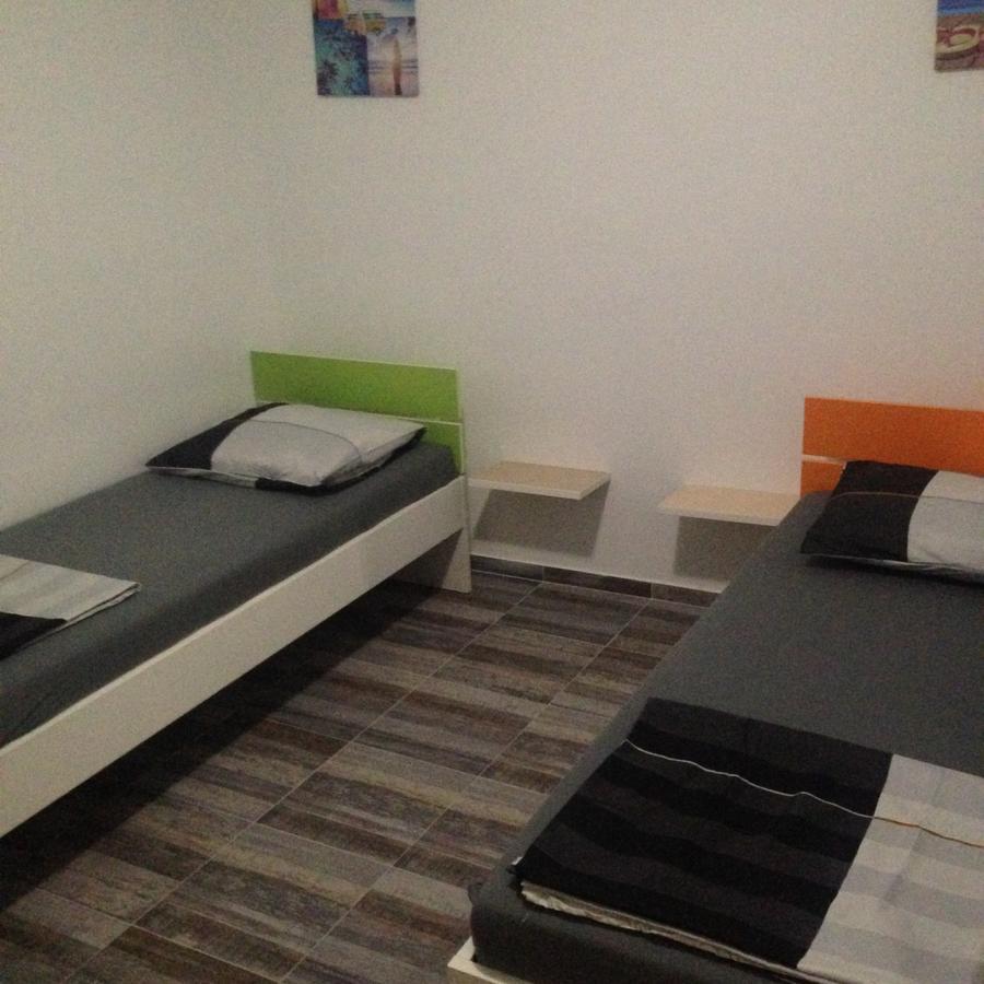 Chill Out Beach Apartments Trogir Exterior foto